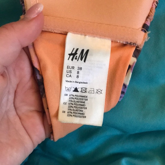 EUC Strapless Floral Bathing suit Top - Picture 5 of 7